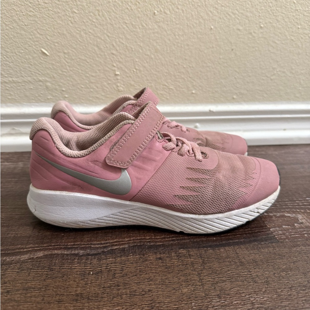 Nike Kids Pink and Gray Sneakers